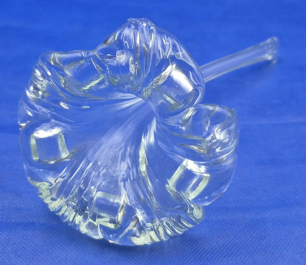 Vintage Hand-Blown Clear Art Glass Lily Flower Bud Vase 8" Long